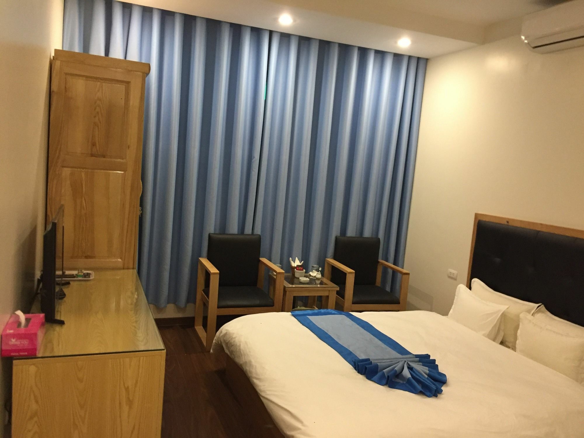 Royal Hotel Ha Noi Ханой Экстерьер фото